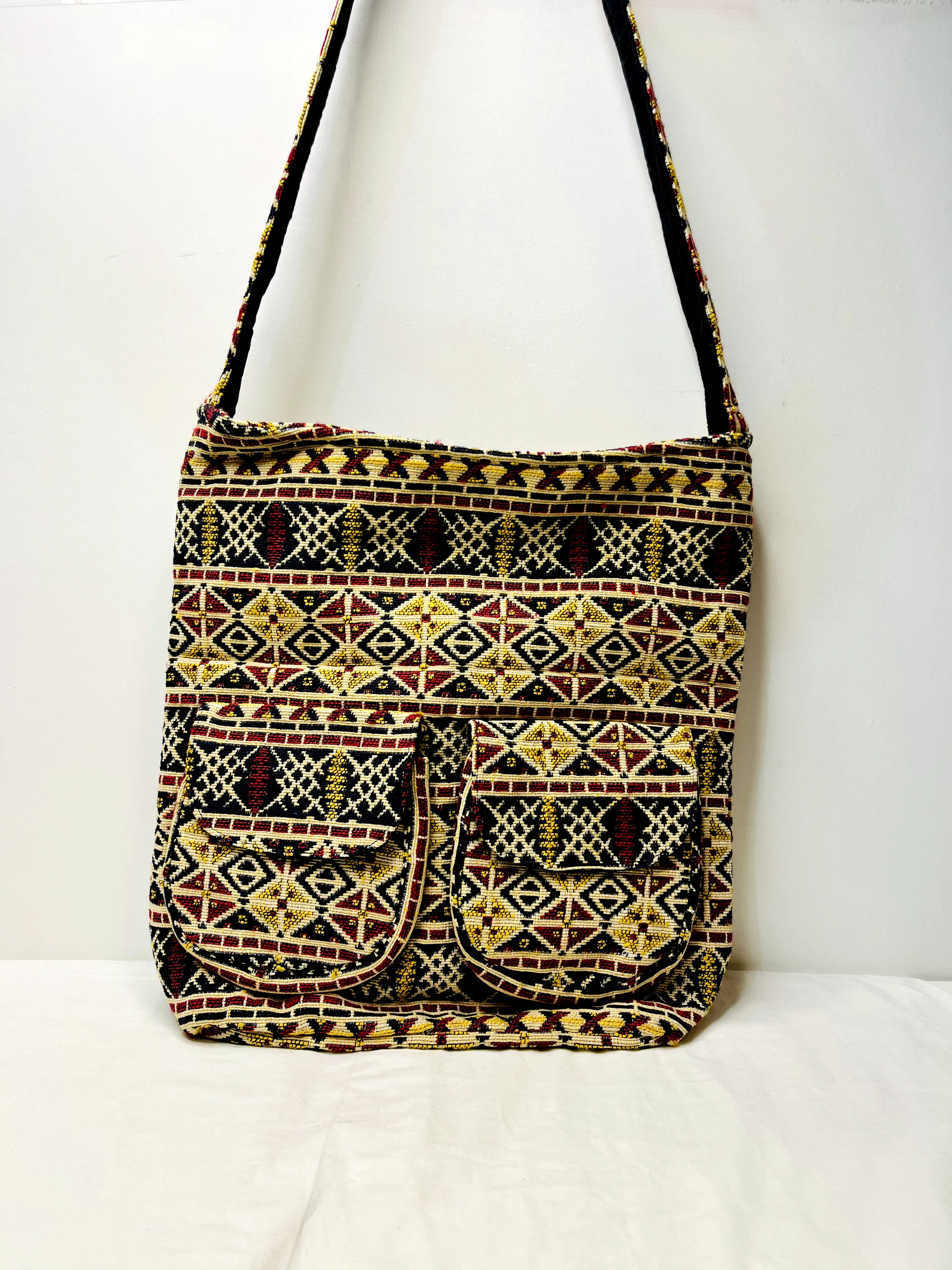 Black Multicolor Tote Bag With Pockets
