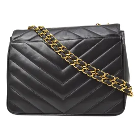CHANEL★ 1991-1994 Black Lambskin Chevron Letter Flap Bag Small 14355