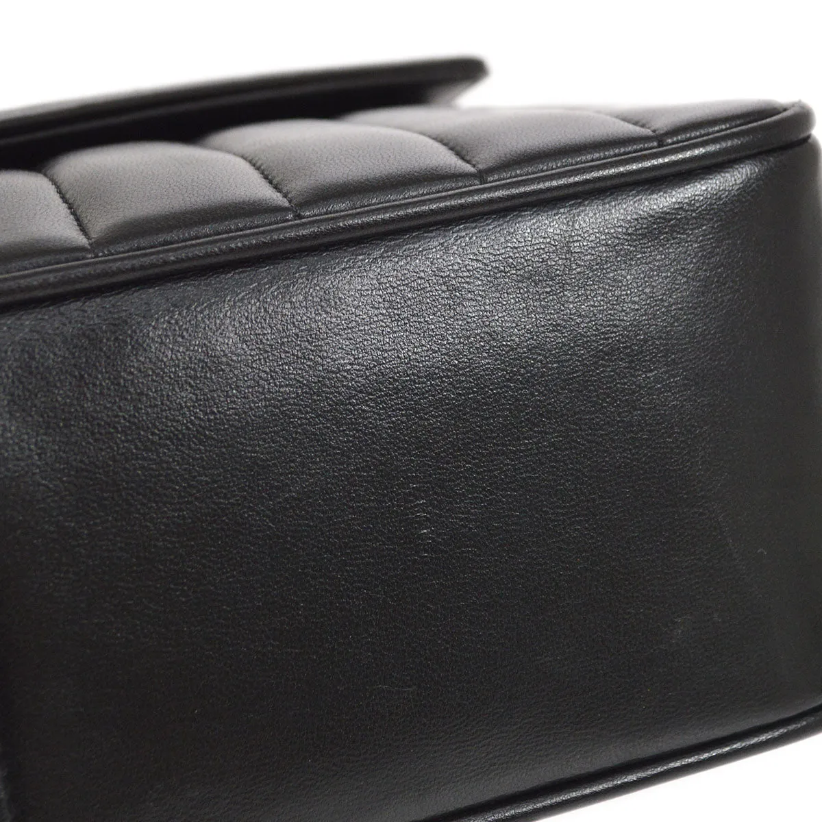 CHANEL★ 1991-1994 Black Lambskin Chevron Letter Flap Bag Small 14355