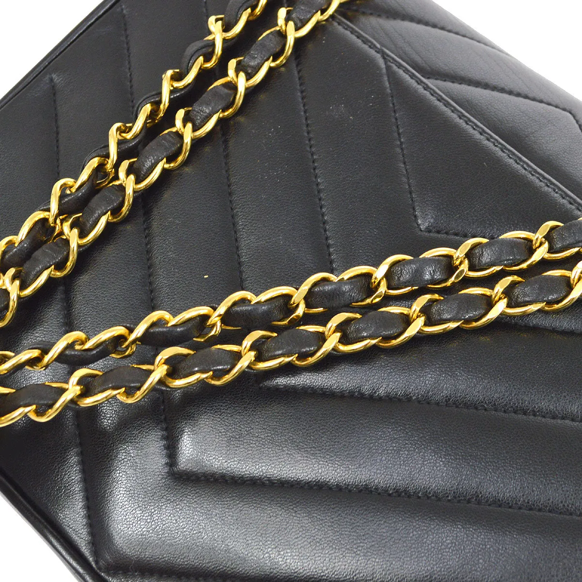CHANEL★ 1991-1994 Black Lambskin Chevron Letter Flap Bag Small 14355