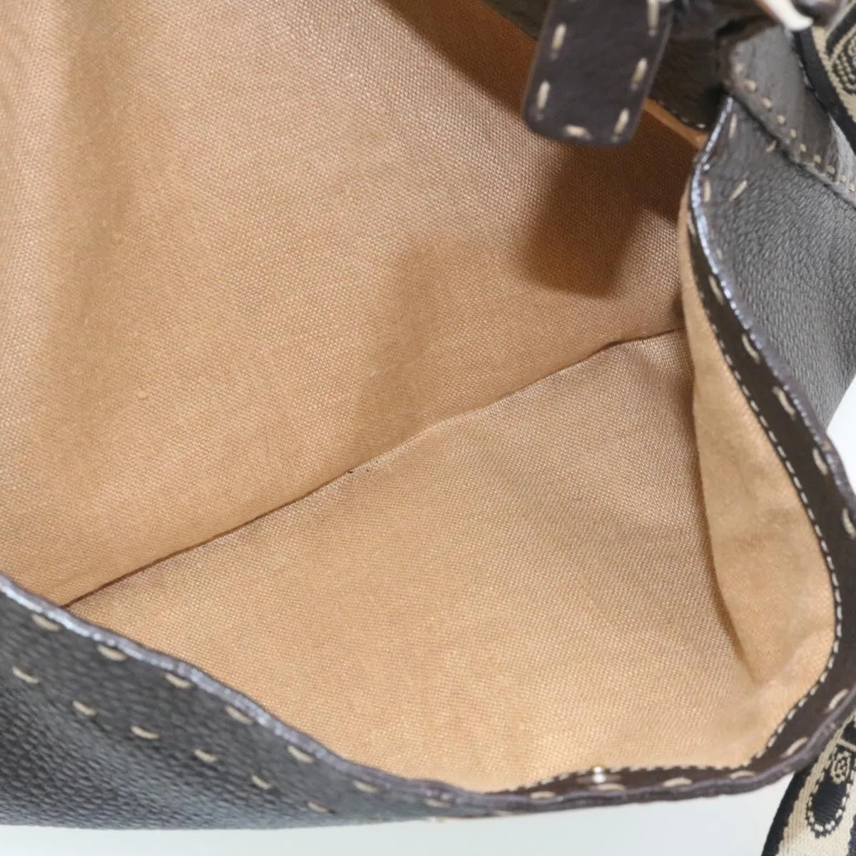 FENDI Shoulder Bag Leather Brown  ar6319