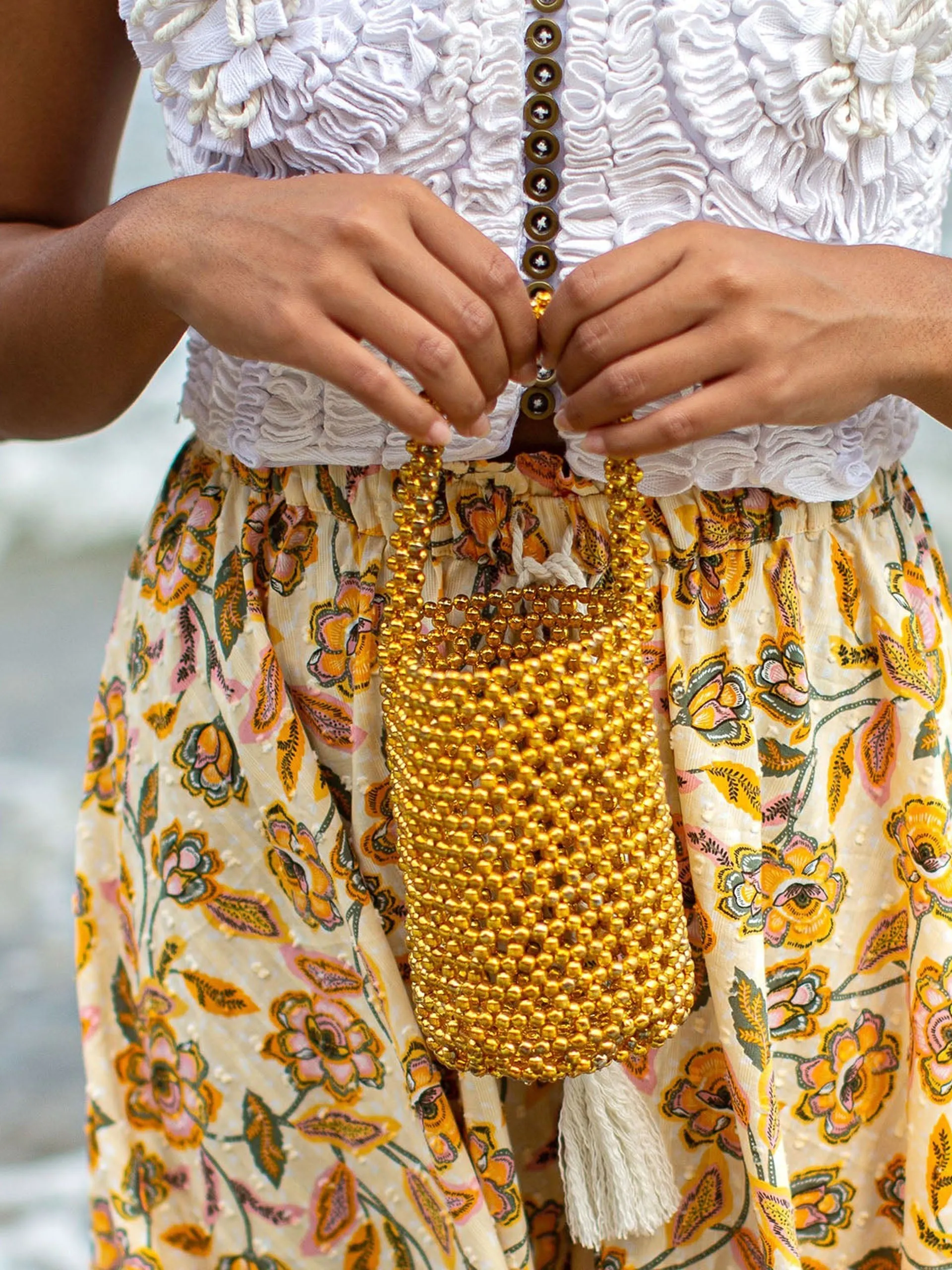 Golda metallic beads bucket bag in gold
