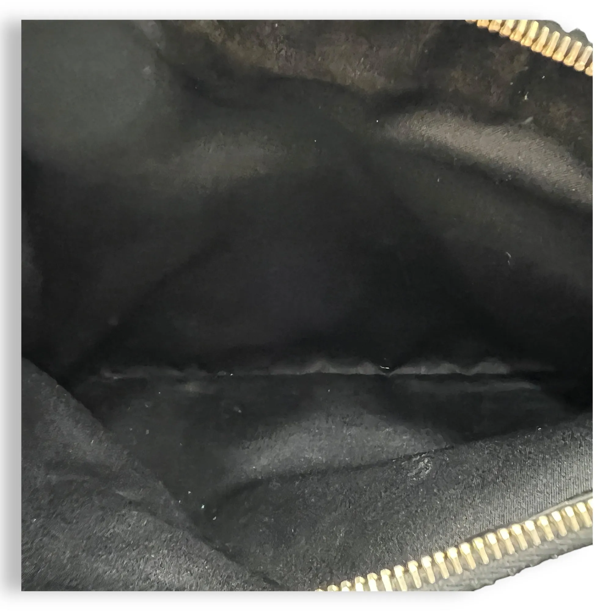 GST XL Black Tote Bag in Caviar Leather, Gold hardware