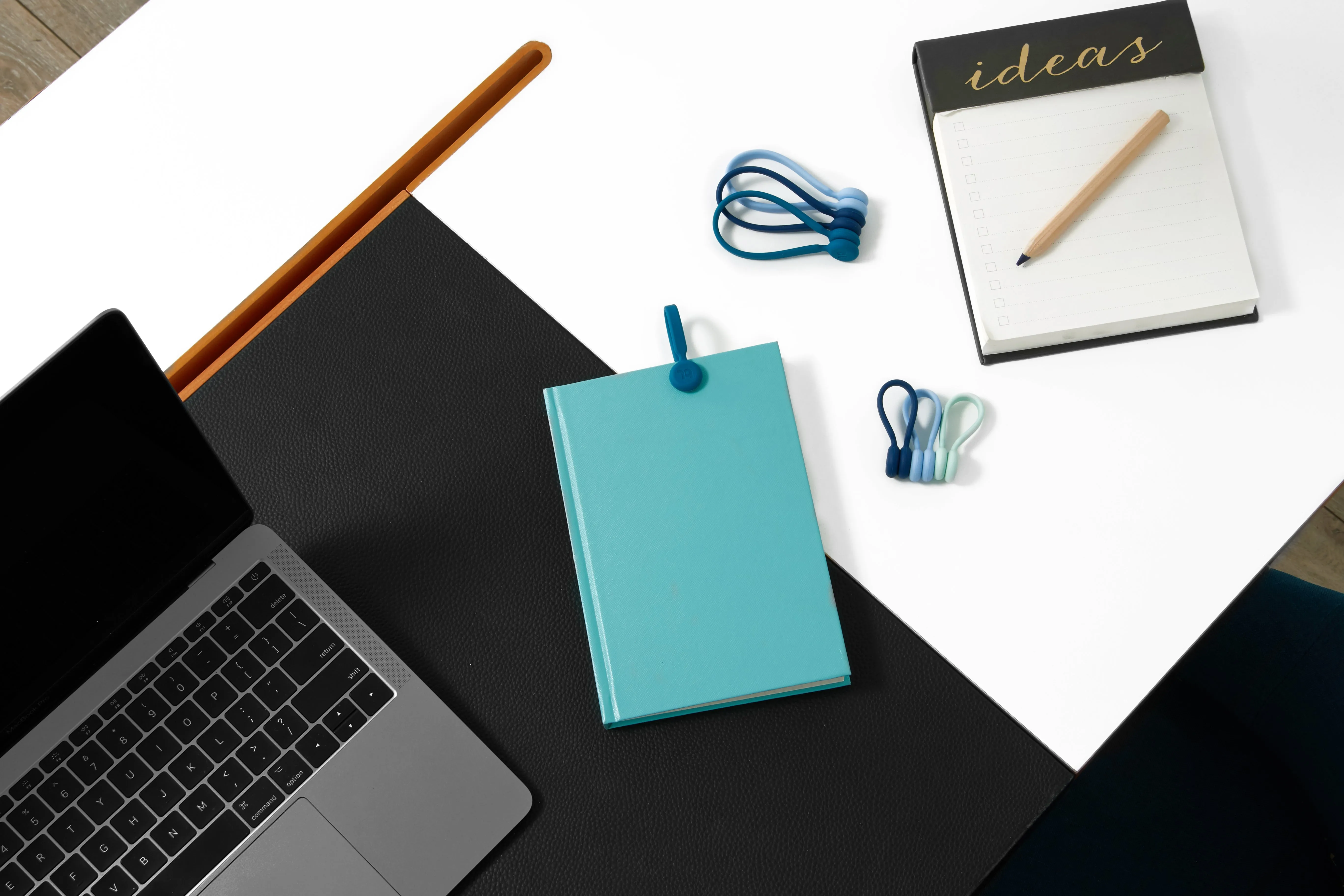 [OPEN BOX] BLUELOUNGE MagWrap Magnetic Cable Tie - Large - Multi-color